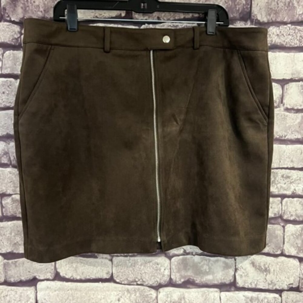 Apt. 9 Green Skirt W/ Front Zip Size XL